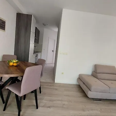 Toma Apartment