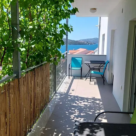 Toma Apartment