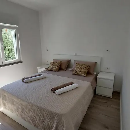 Apartman Toma *